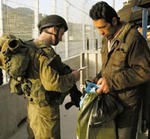 חיילים במחסום