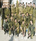 מת