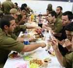 אוכלים בצוותא